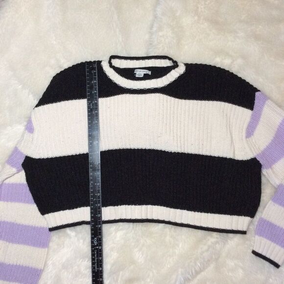Sz Medium American Eagle Cropped Knit Sweater - Picture 1 of 6